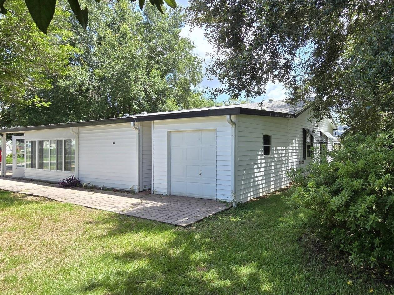 704 BOLIVAR STREET