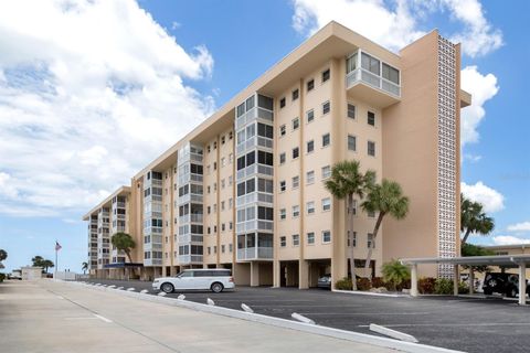Condominium in VENICE FL 1255 TARPON CENTER DRIVE.jpg