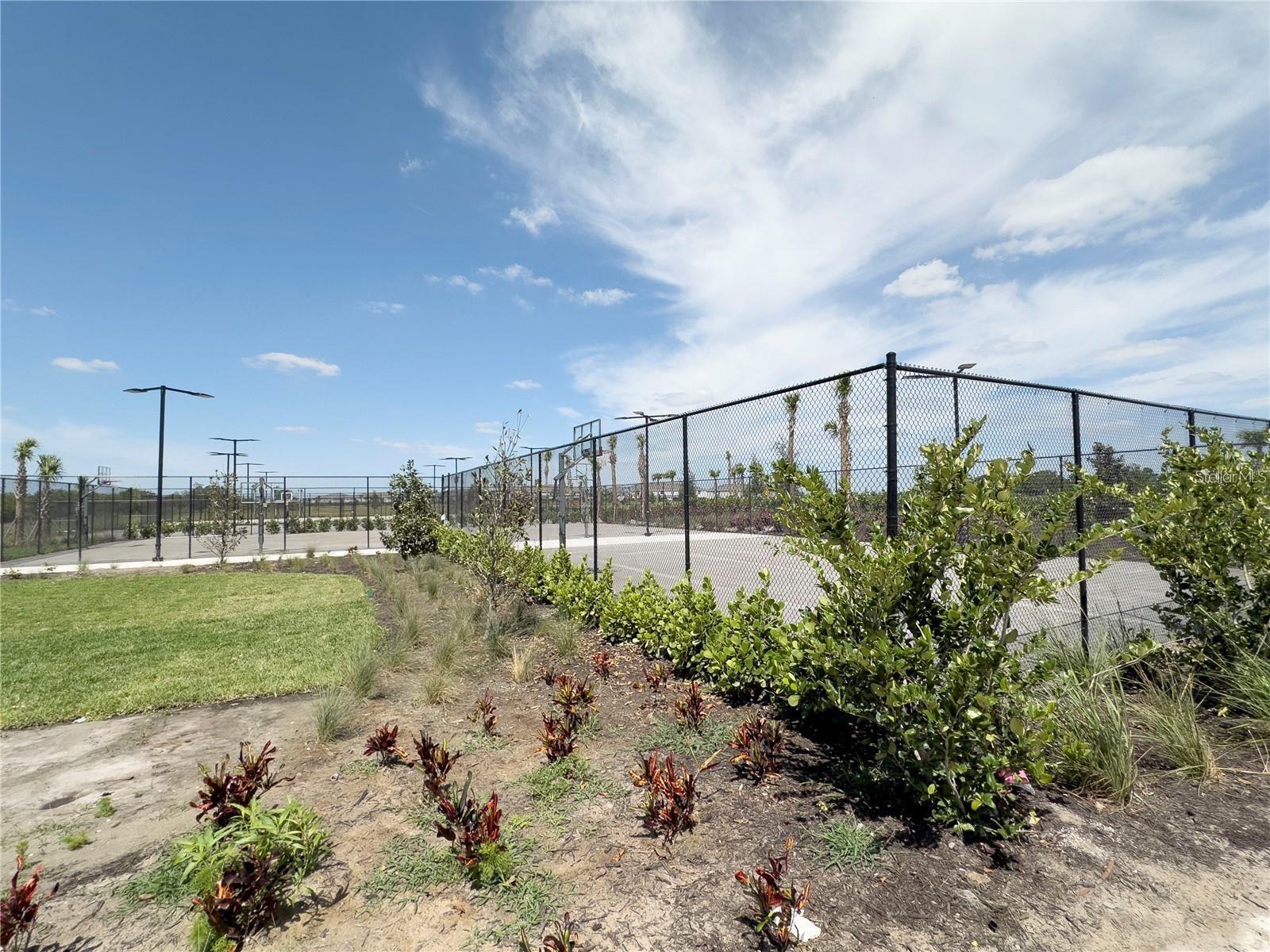 STAR FARMS AT LAKEWOOD RANCH - Residential