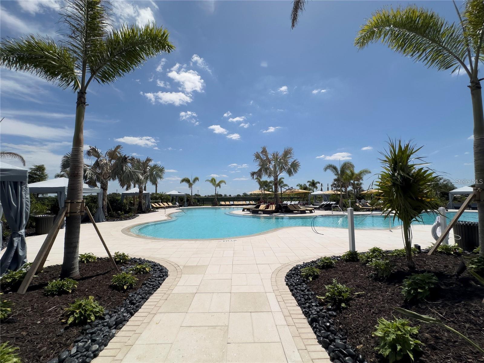 STAR FARMS AT LAKEWOOD RANCH - Residential