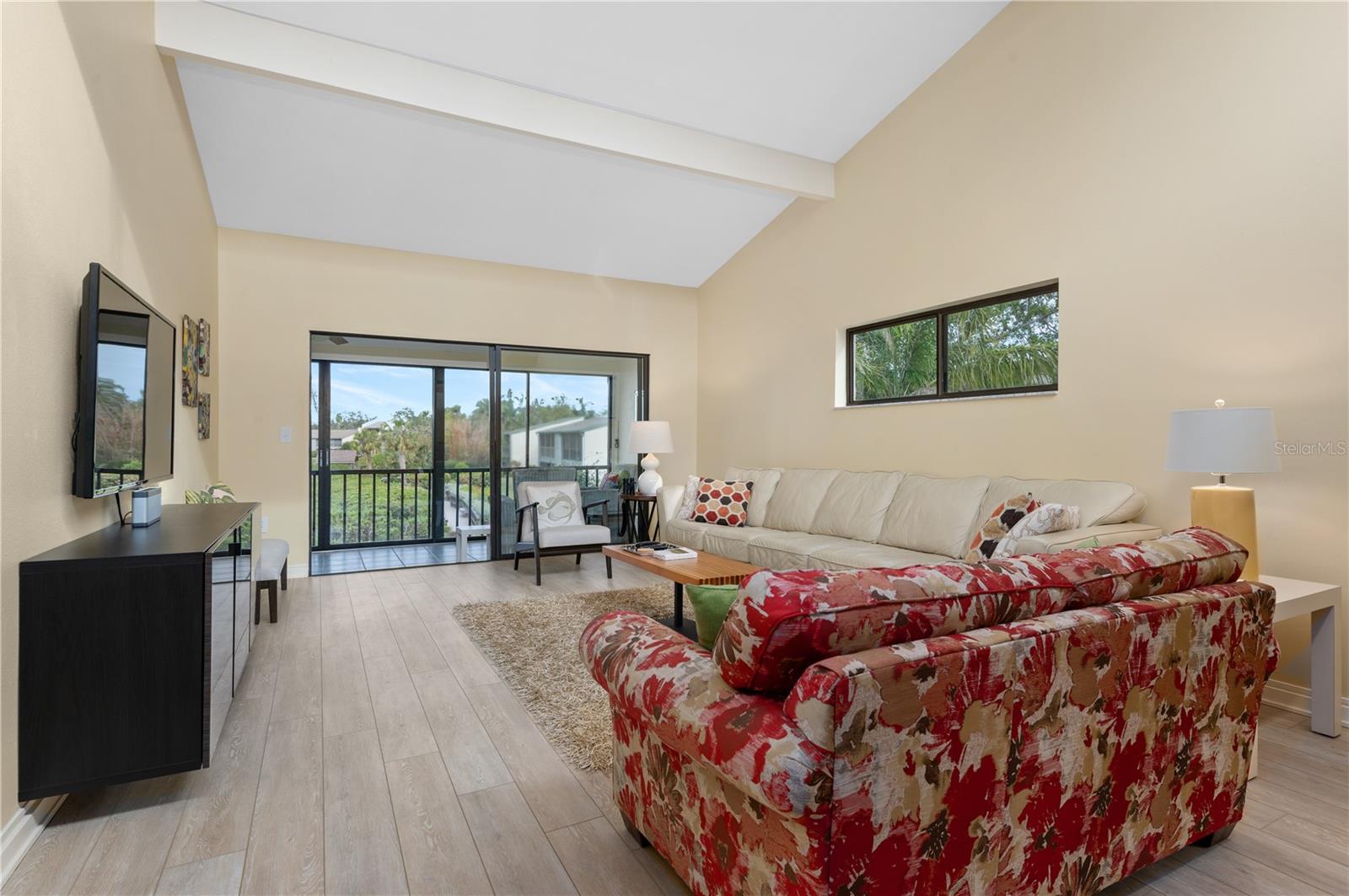 PELICAN COVE I - Residential