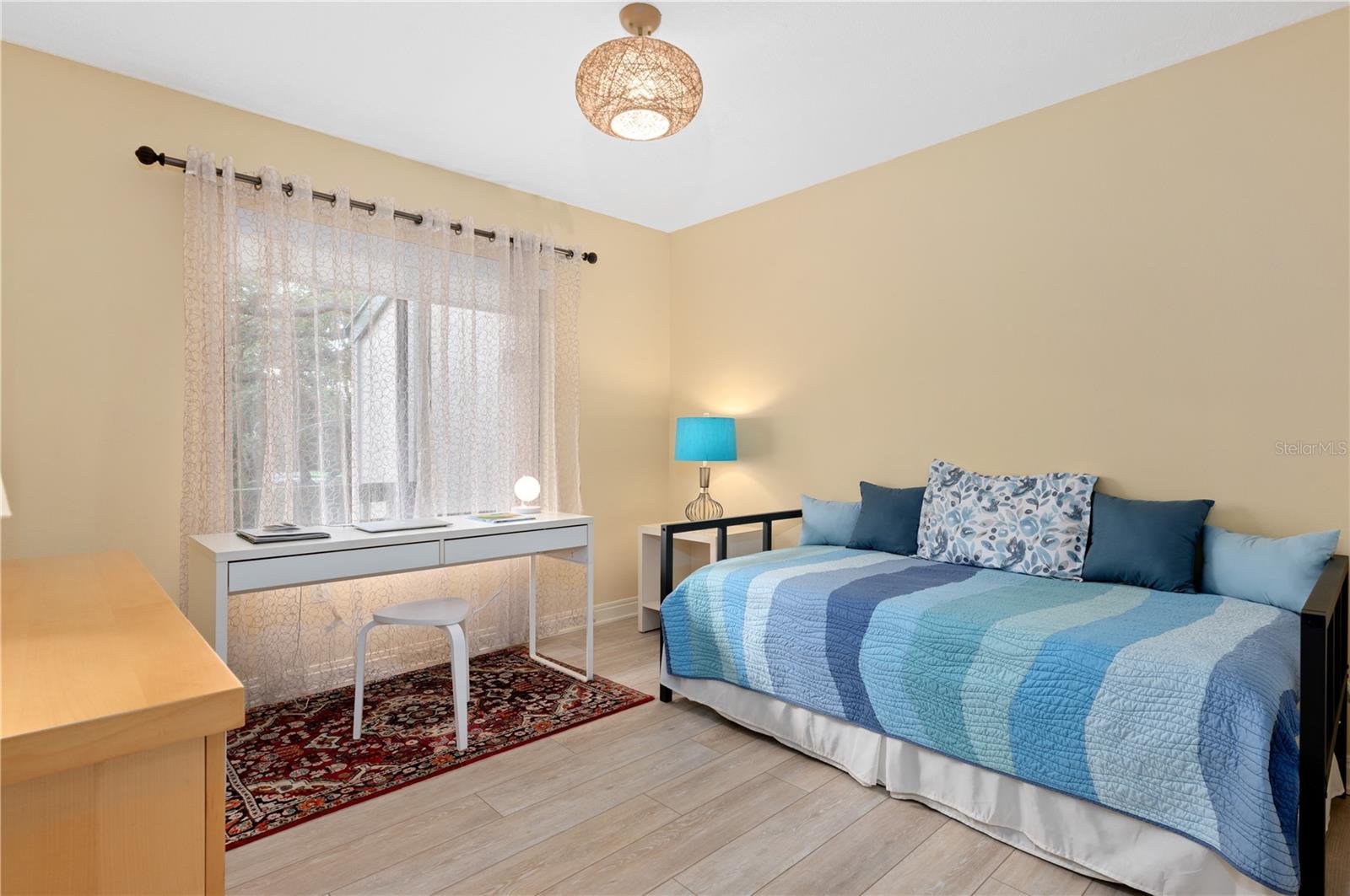 PELICAN COVE I - Residential