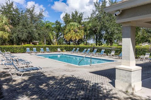 A home in WINTER HAVEN