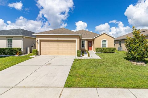 A home in WINTER HAVEN