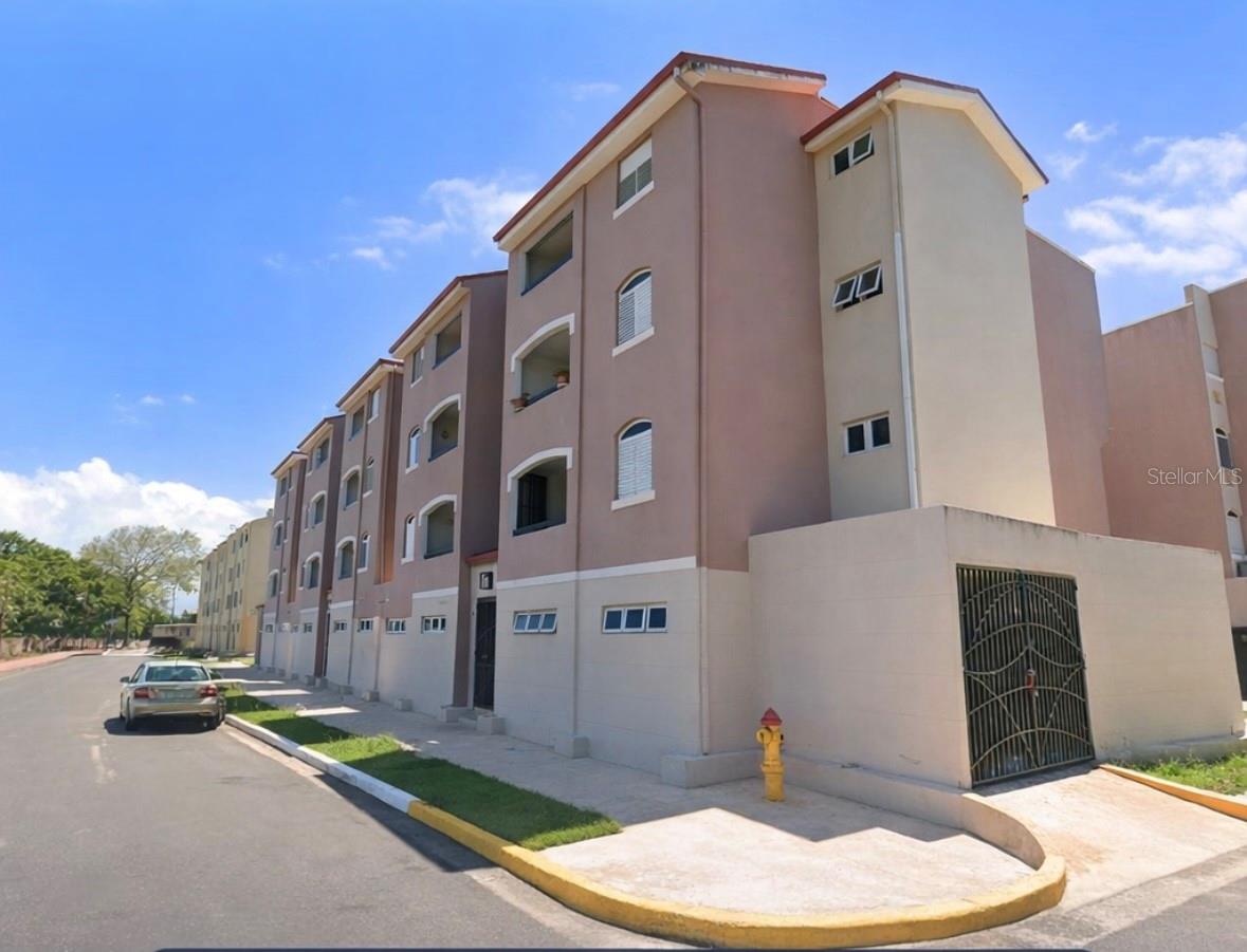 EDIF. E - Residential