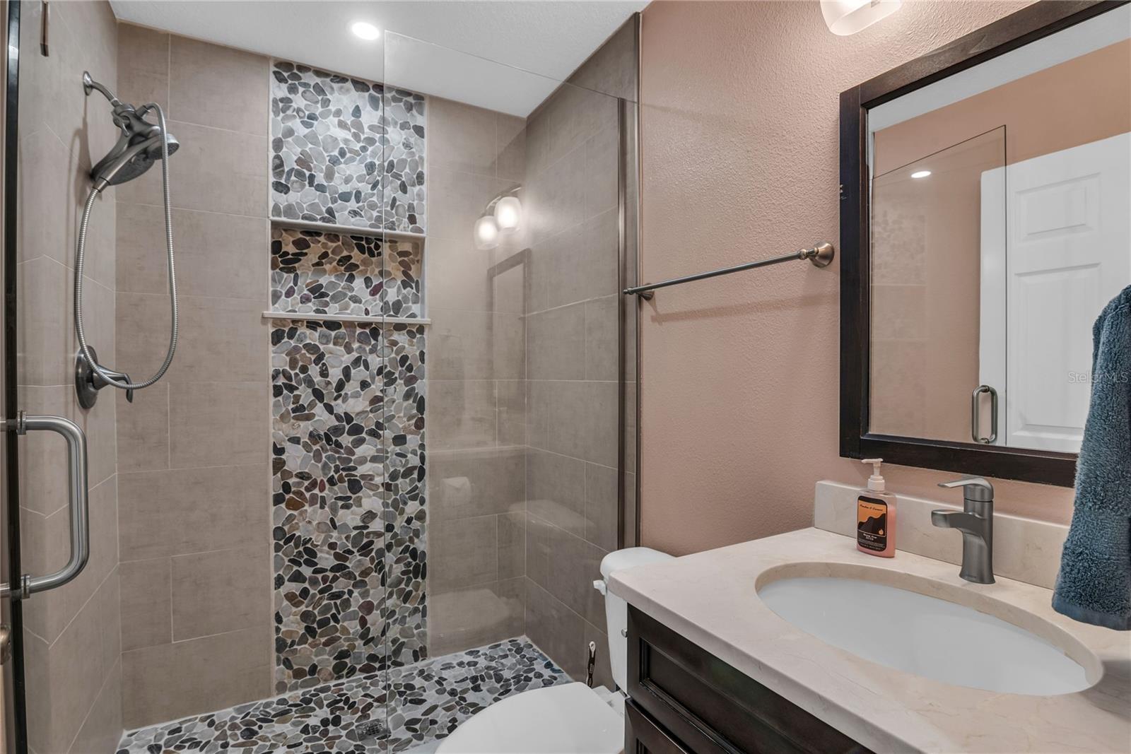 LONGACRES - Residential