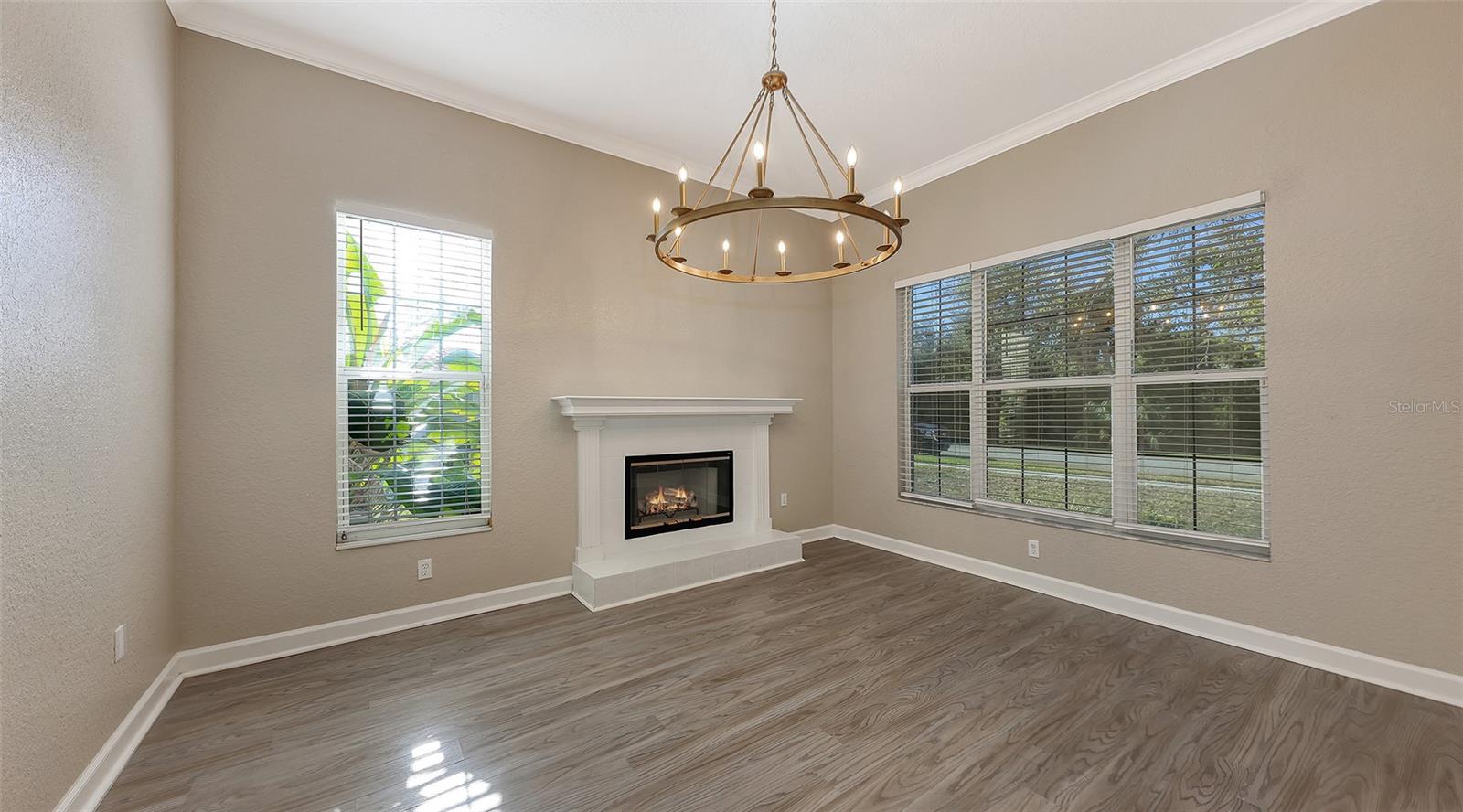 MISSION ESTATES - Residential