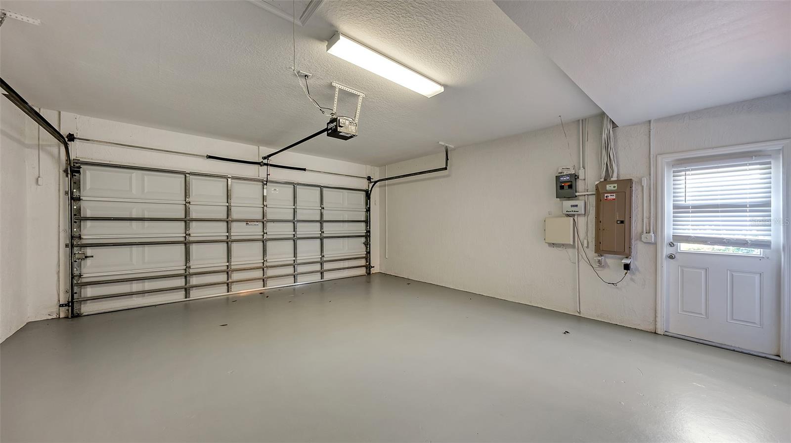 MISSION ESTATES - Residential