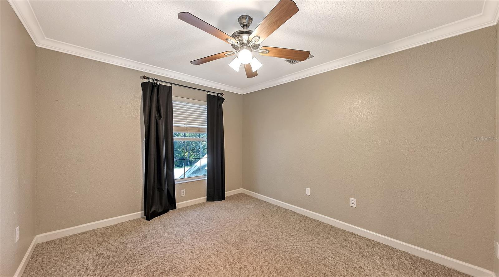 MISSION ESTATES - Residential