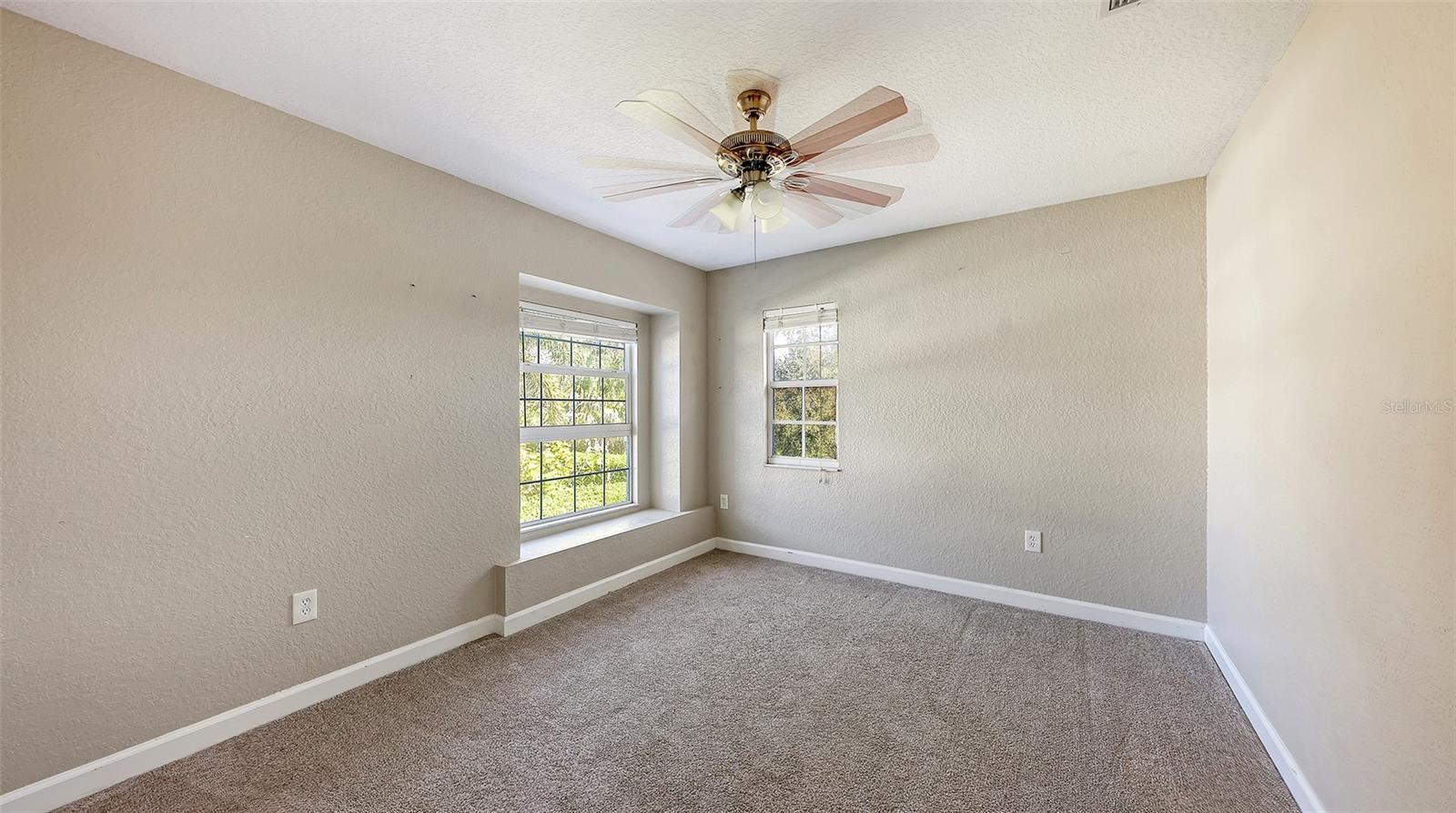 MISSION ESTATES - Residential