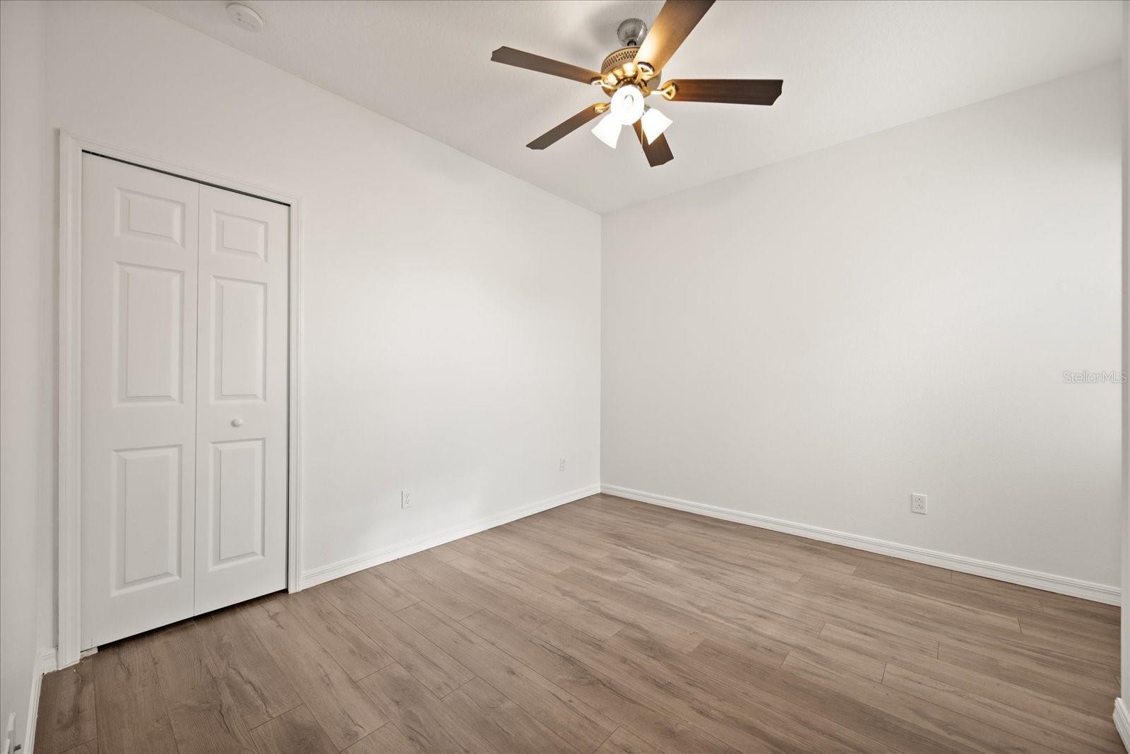 SOMERSET CHASE - Residential