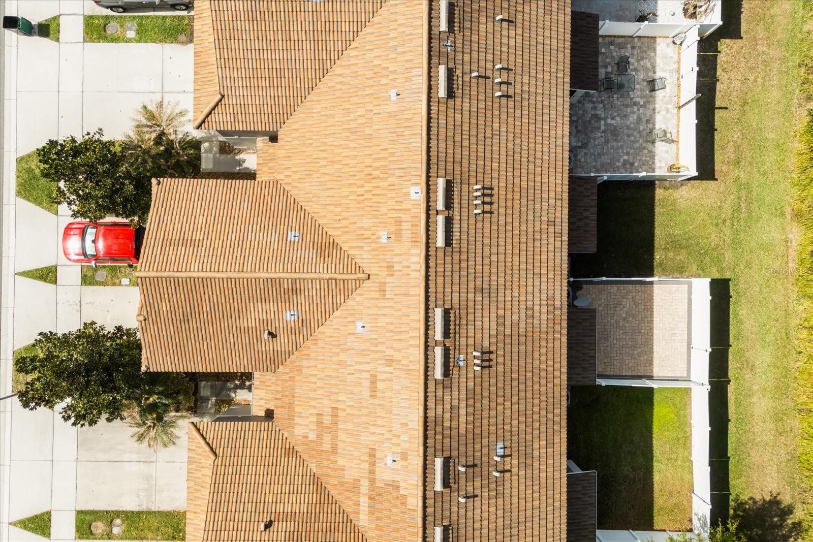 SOMERSET CHASE - Residential