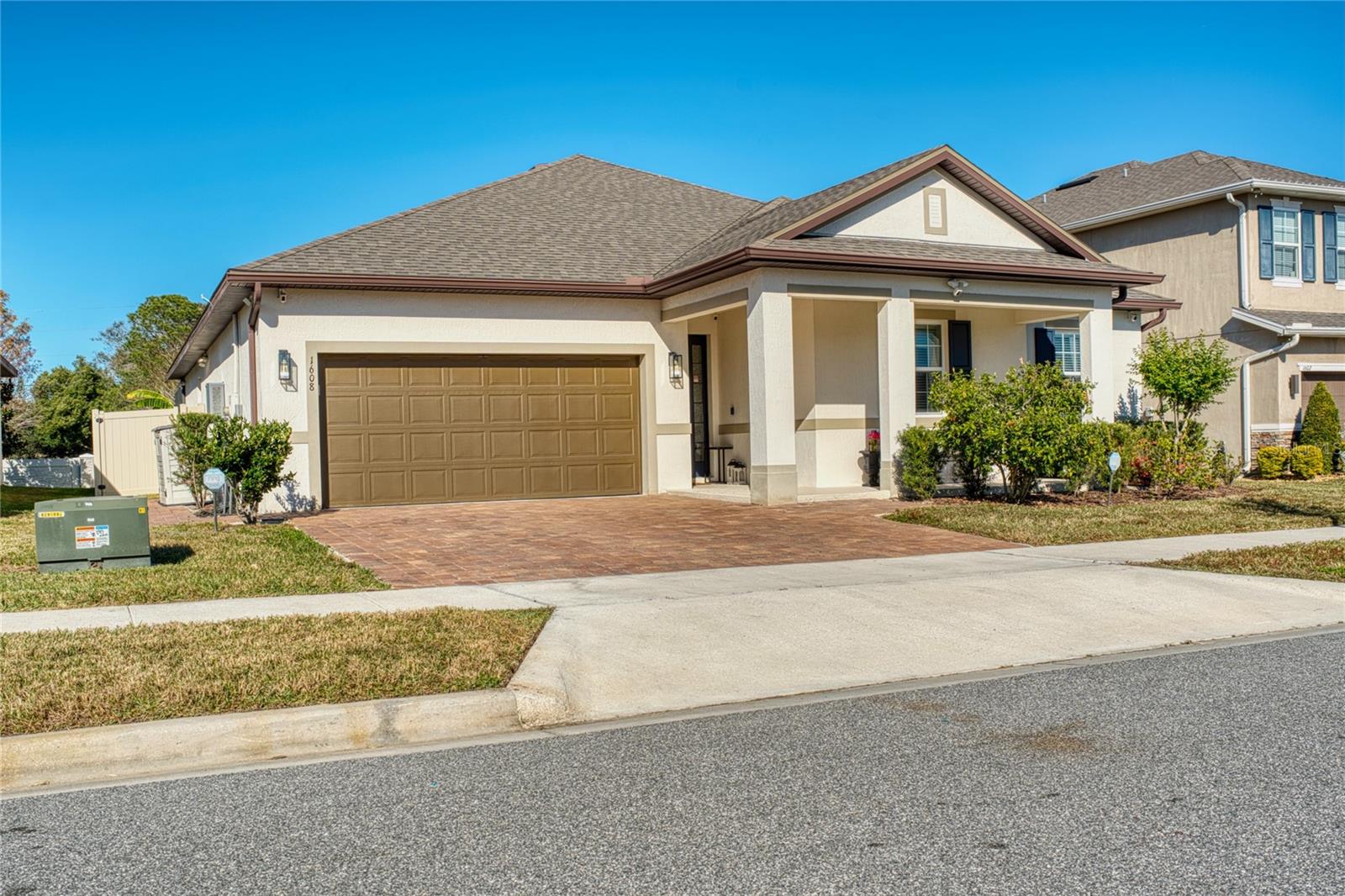 1608 HIGHBANKS CIRCLE