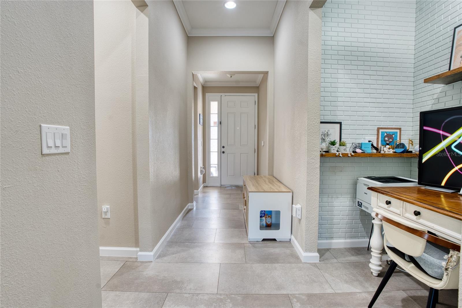 1608 HIGHBANKS CIRCLE