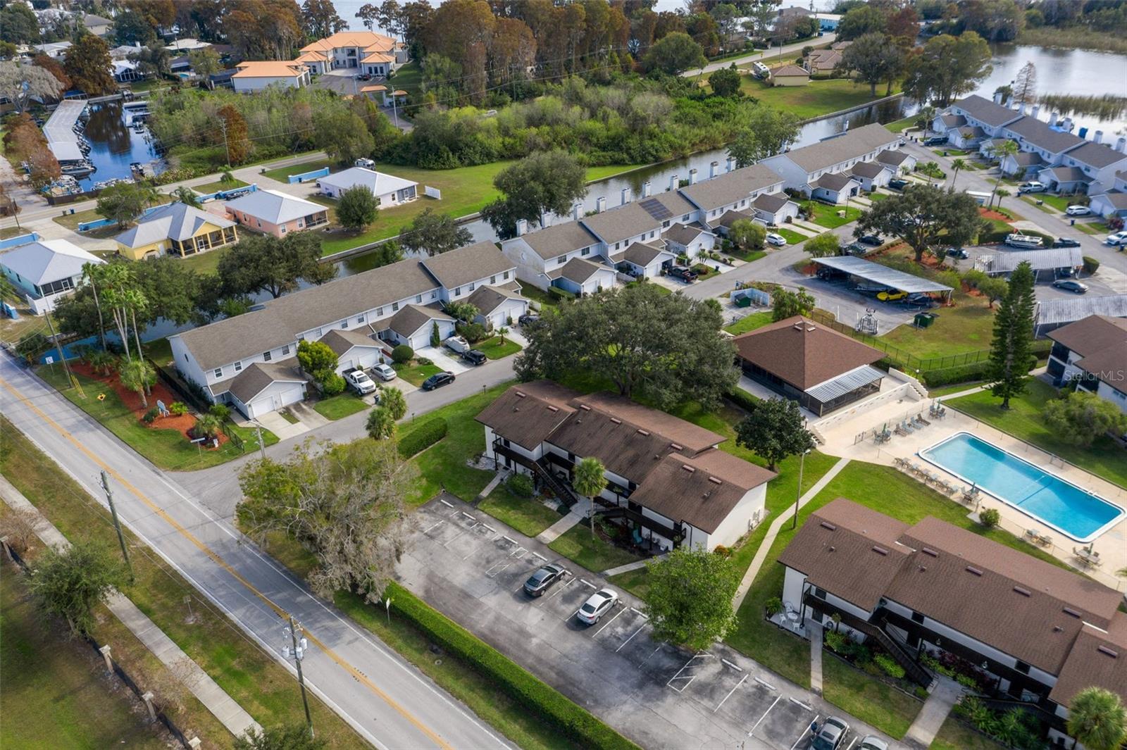 WATERS EDGE UNIT 01 A REP 02 - Residential