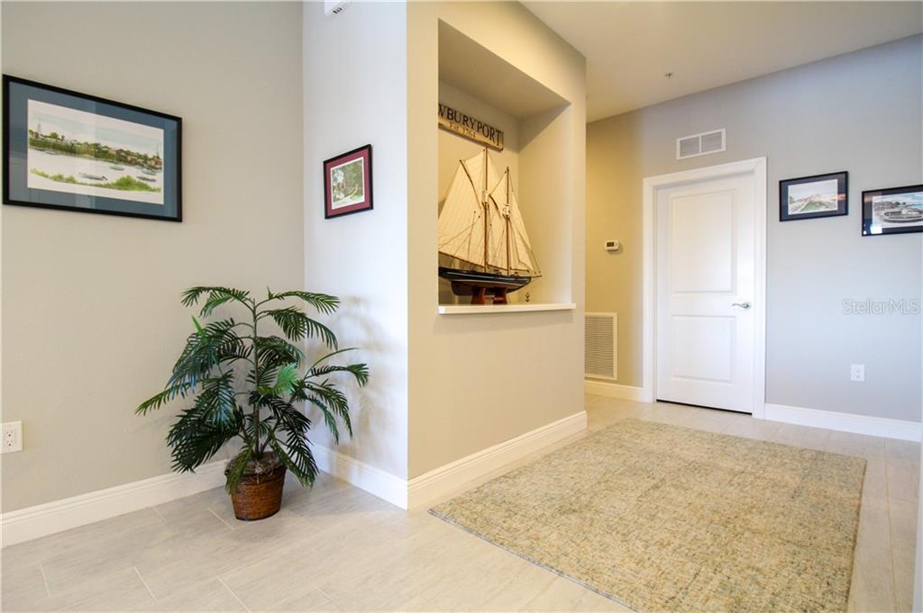 OAK RUN III/SARASOTA NATIONAL - Residential Lease