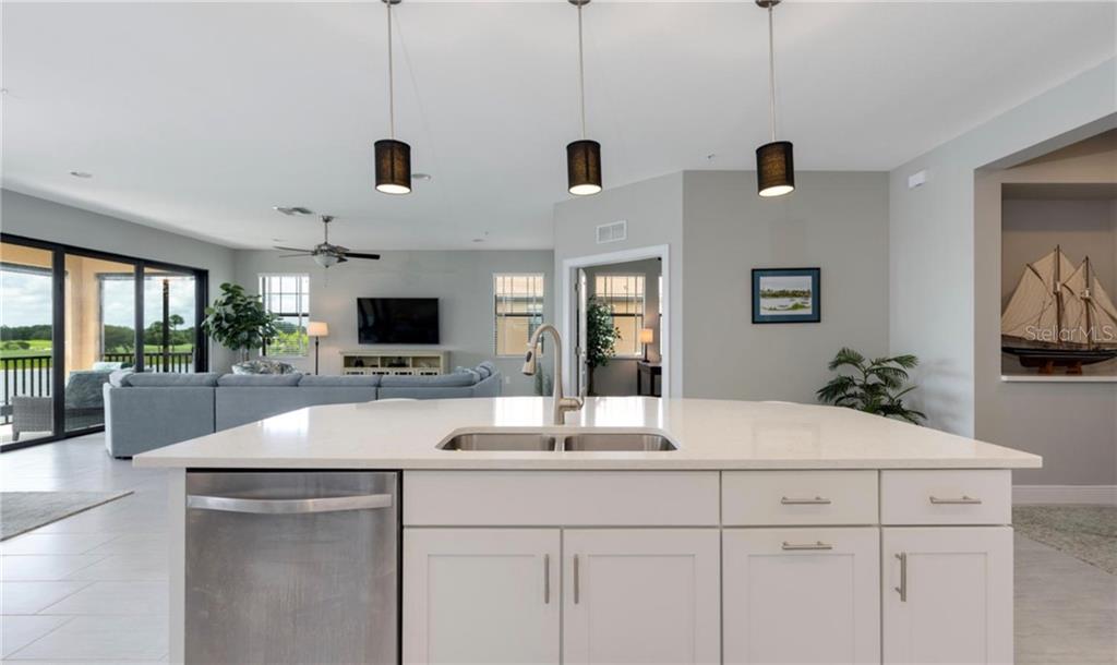 OAK RUN III/SARASOTA NATIONAL - Residential Lease