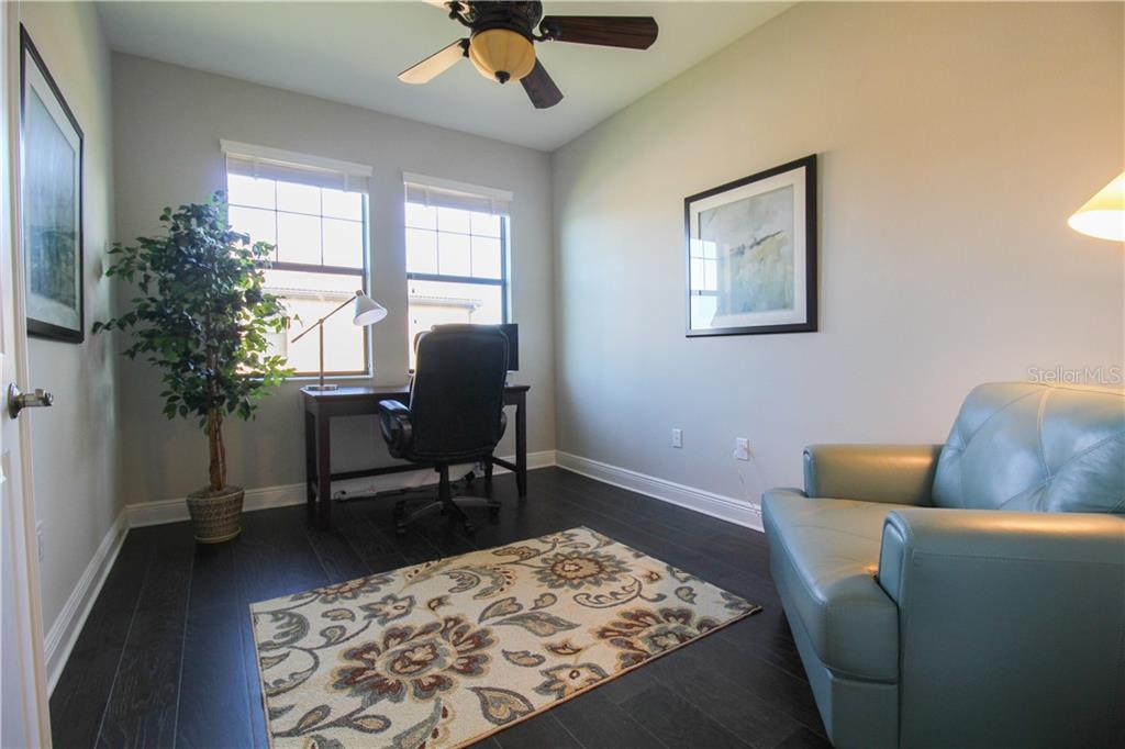 OAK RUN III/SARASOTA NATIONAL - Residential Lease