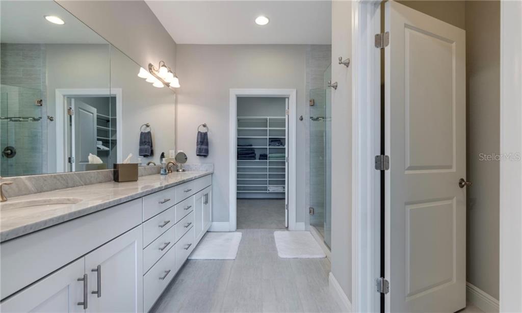 OAK RUN III/SARASOTA NATIONAL - Residential Lease