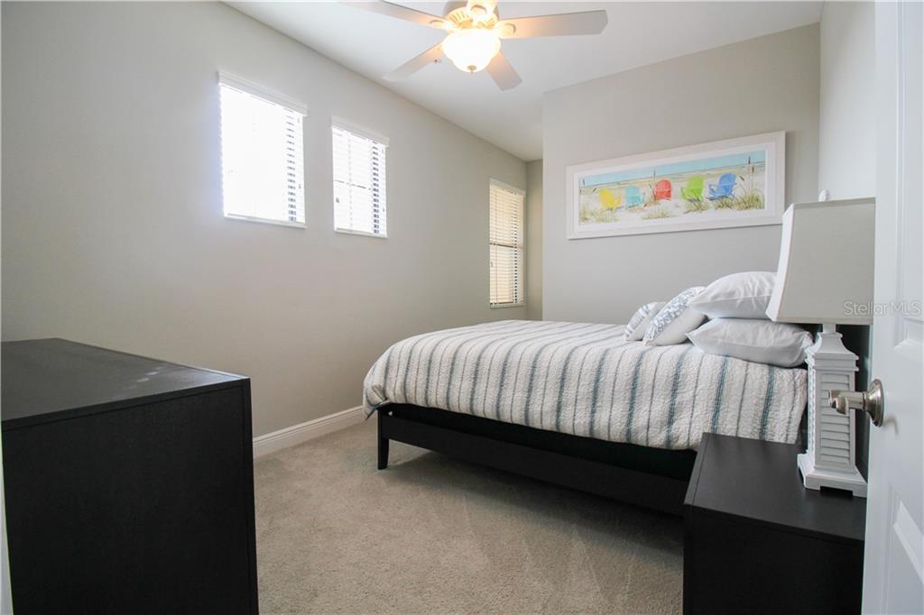 OAK RUN III/SARASOTA NATIONAL - Residential Lease