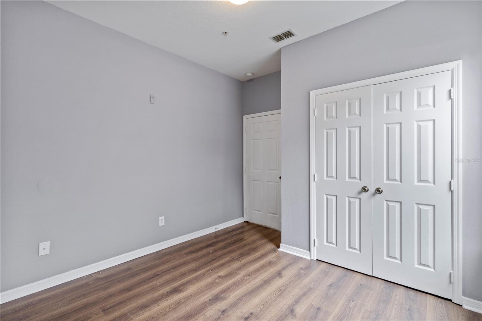 HORIZONS/STONERIDGE PLACE PH 03 - Residential Lease