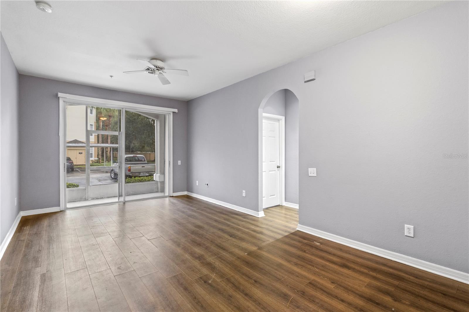 HORIZONS/STONERIDGE PLACE PH 03 - Residential Lease