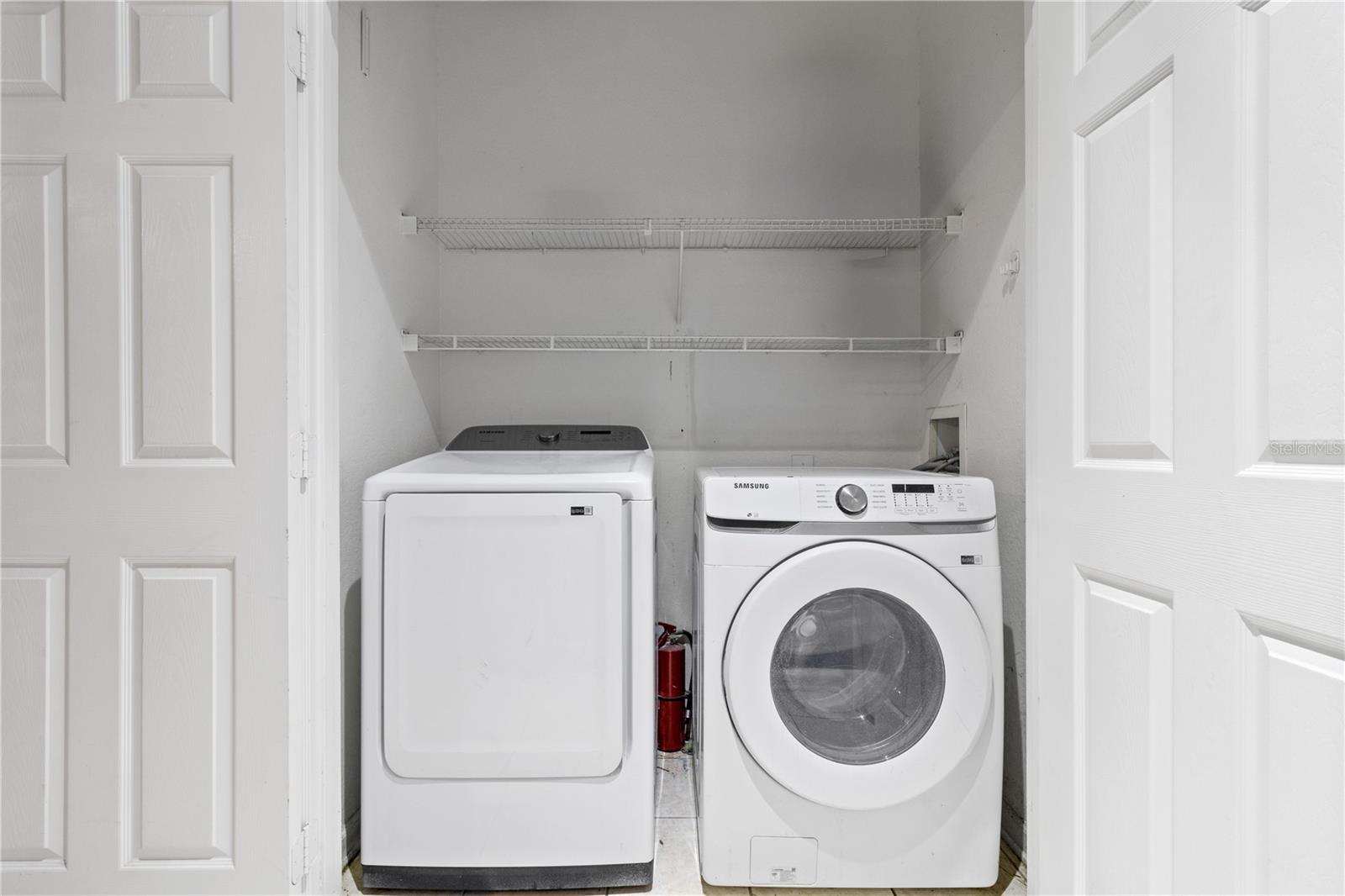 HORIZONS/STONERIDGE PLACE PH 03 - Residential Lease