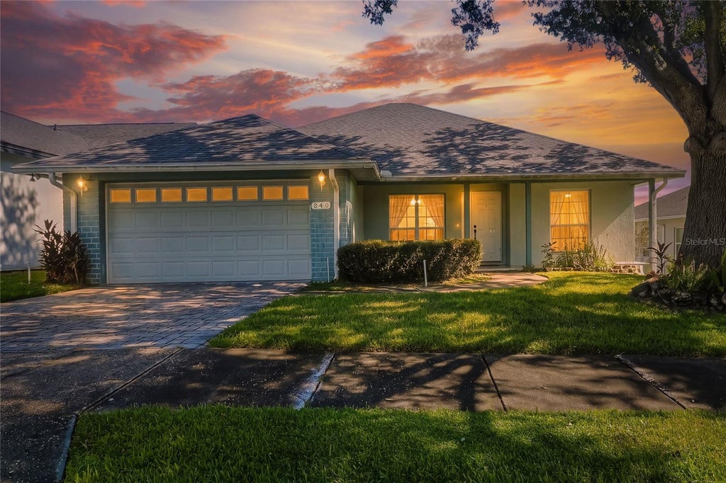 Photo of 545 Worchester Court, Lakeland, FL 33809 (MLS # L4964917)