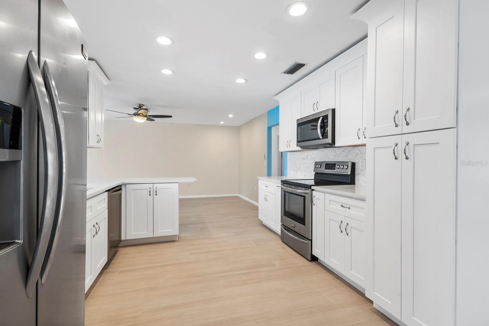 GULF GATE WOODS UNIT 2 - Residential