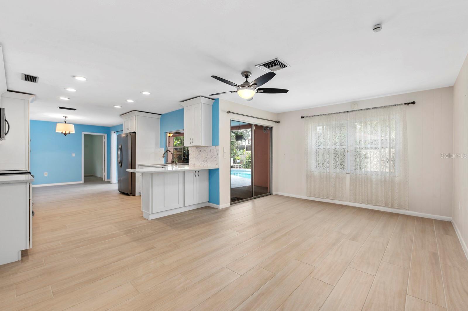 GULF GATE WOODS UNIT 2 - Residential