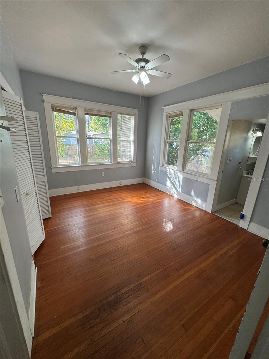 ALTAMONTE HEIGHTS - Residential