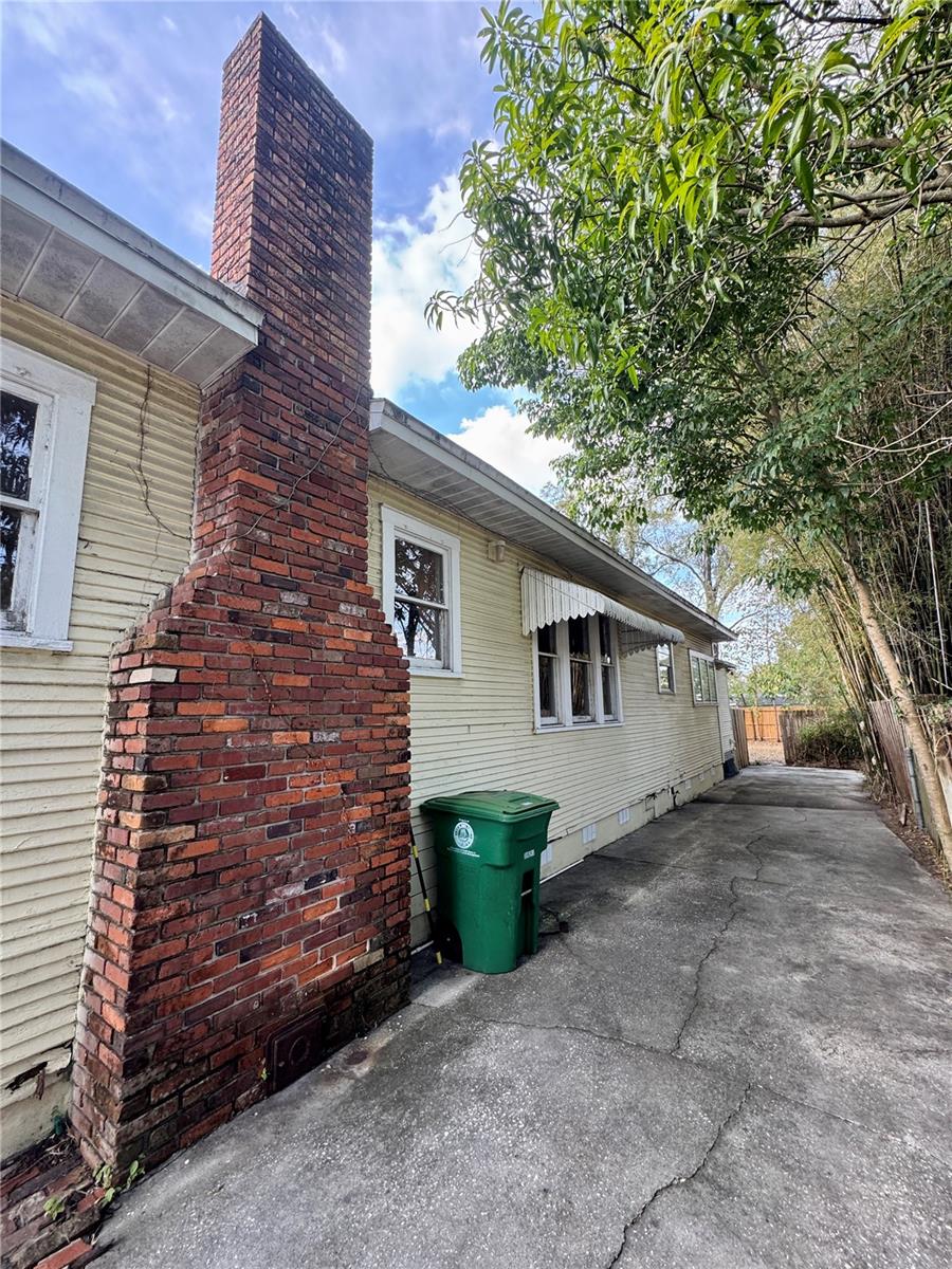 ALTAMONTE HEIGHTS - Residential