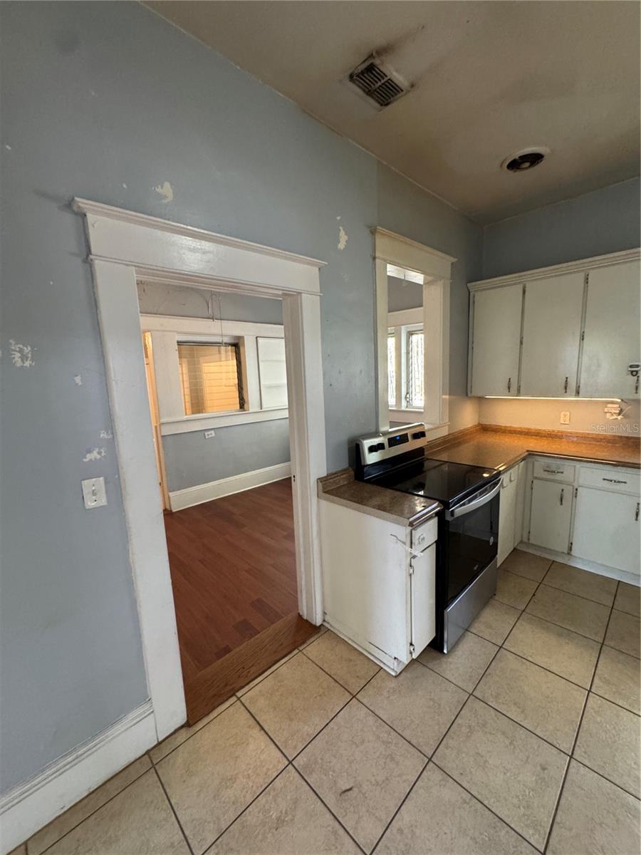 ALTAMONTE HEIGHTS - Residential