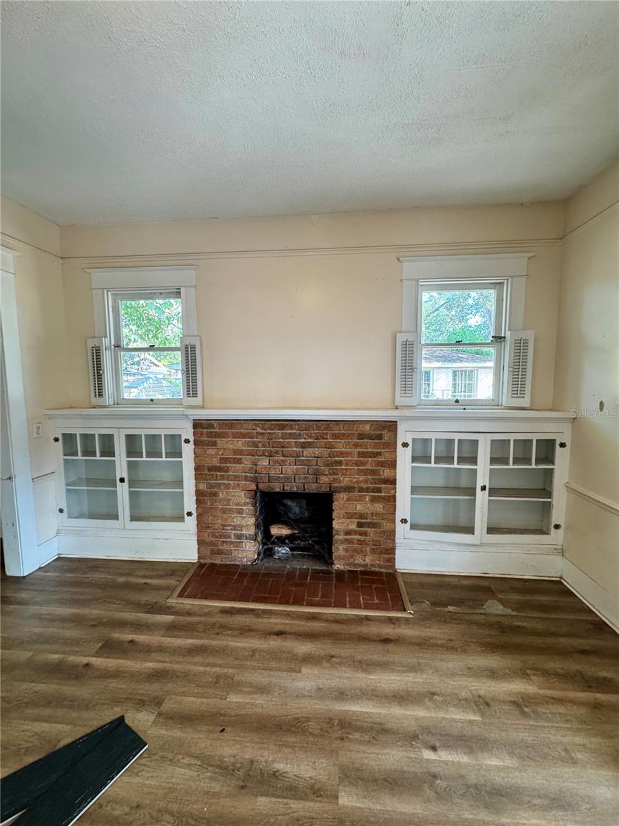 ALTAMONTE HEIGHTS - Residential