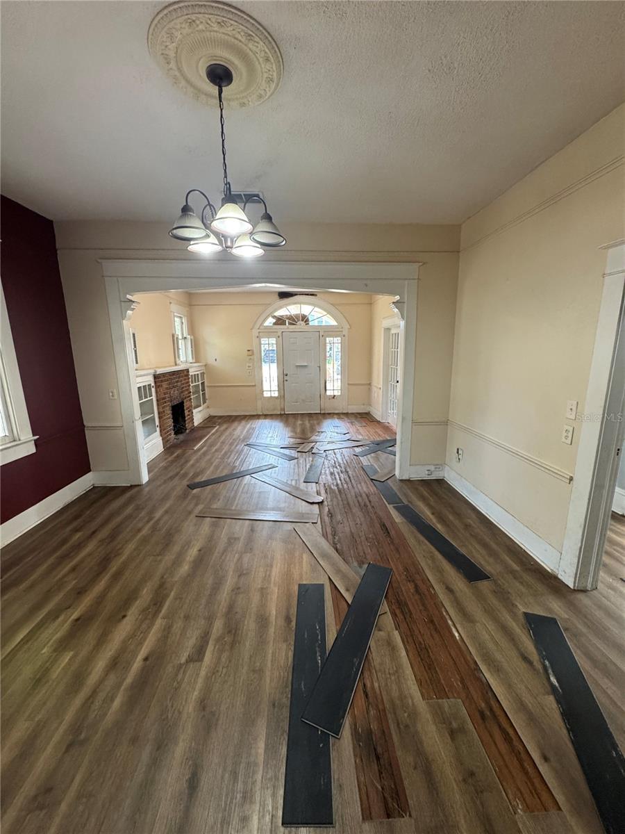 ALTAMONTE HEIGHTS - Residential