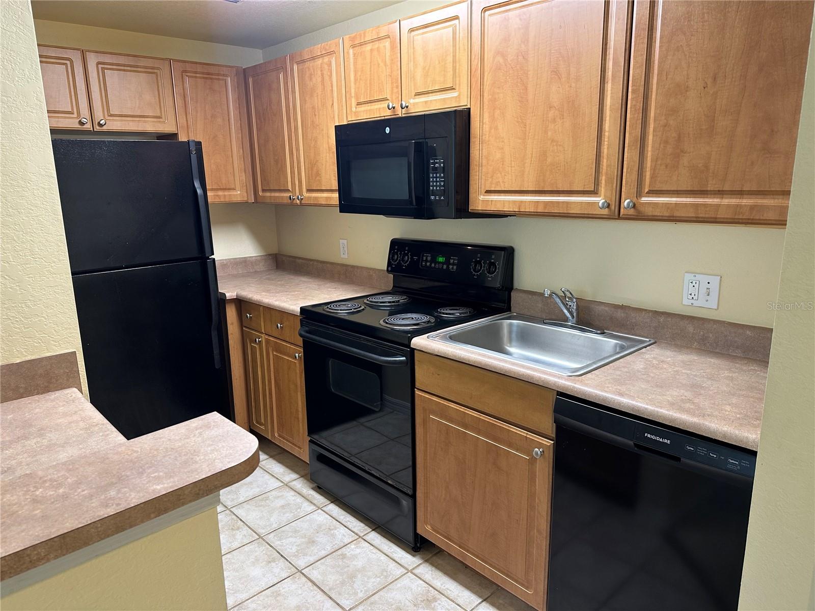 5591 ROSEHILL ROAD 104