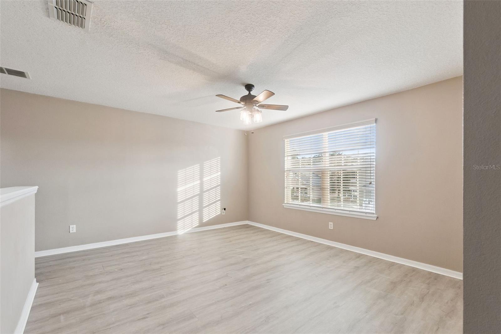 OAKS/BRANDY LAKE - Residential Lease