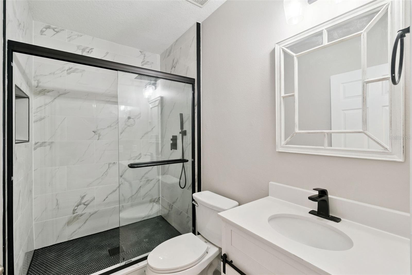 OAKS/BRANDY LAKE - Residential Lease