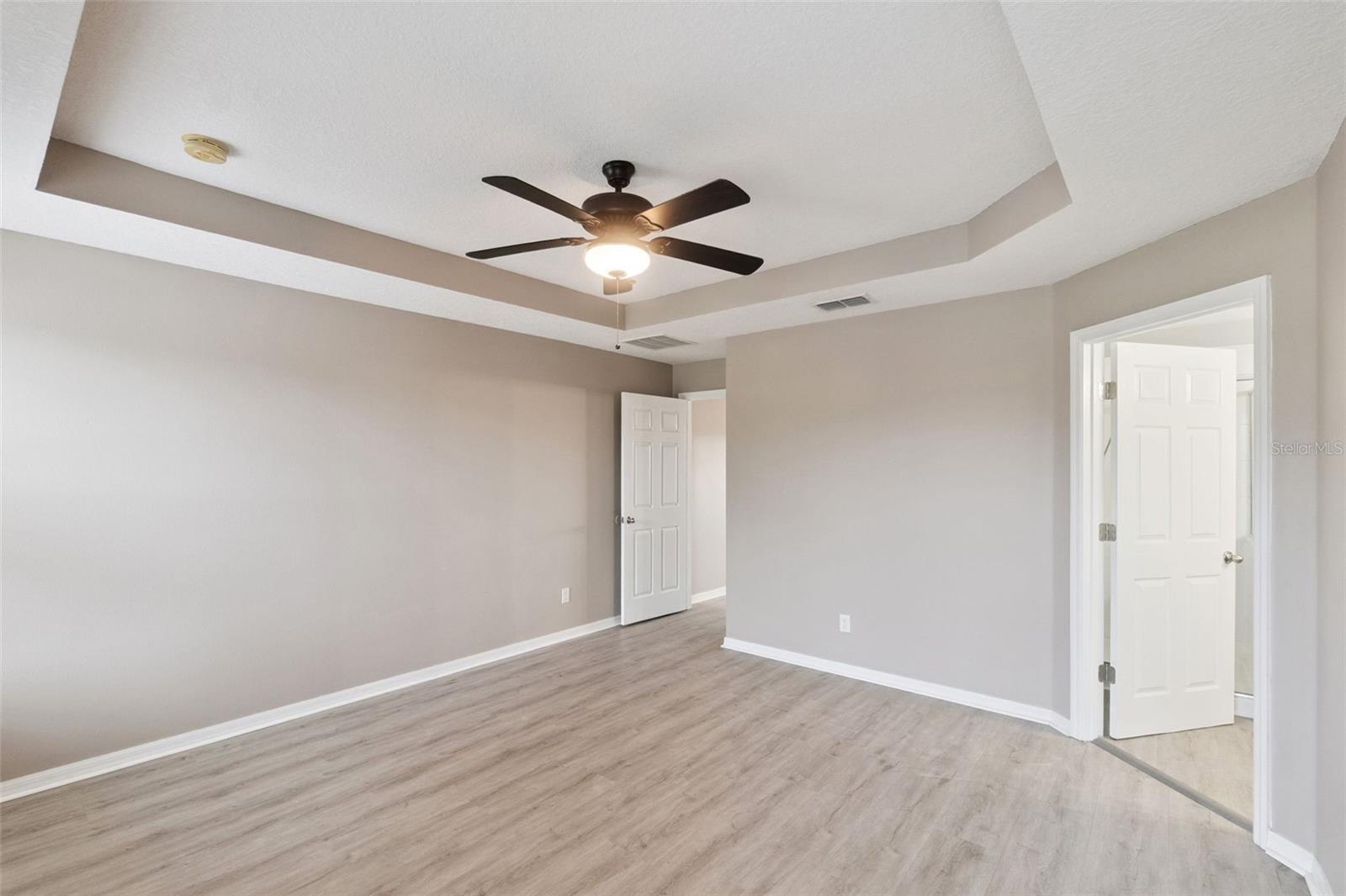 OAKS/BRANDY LAKE - Residential Lease