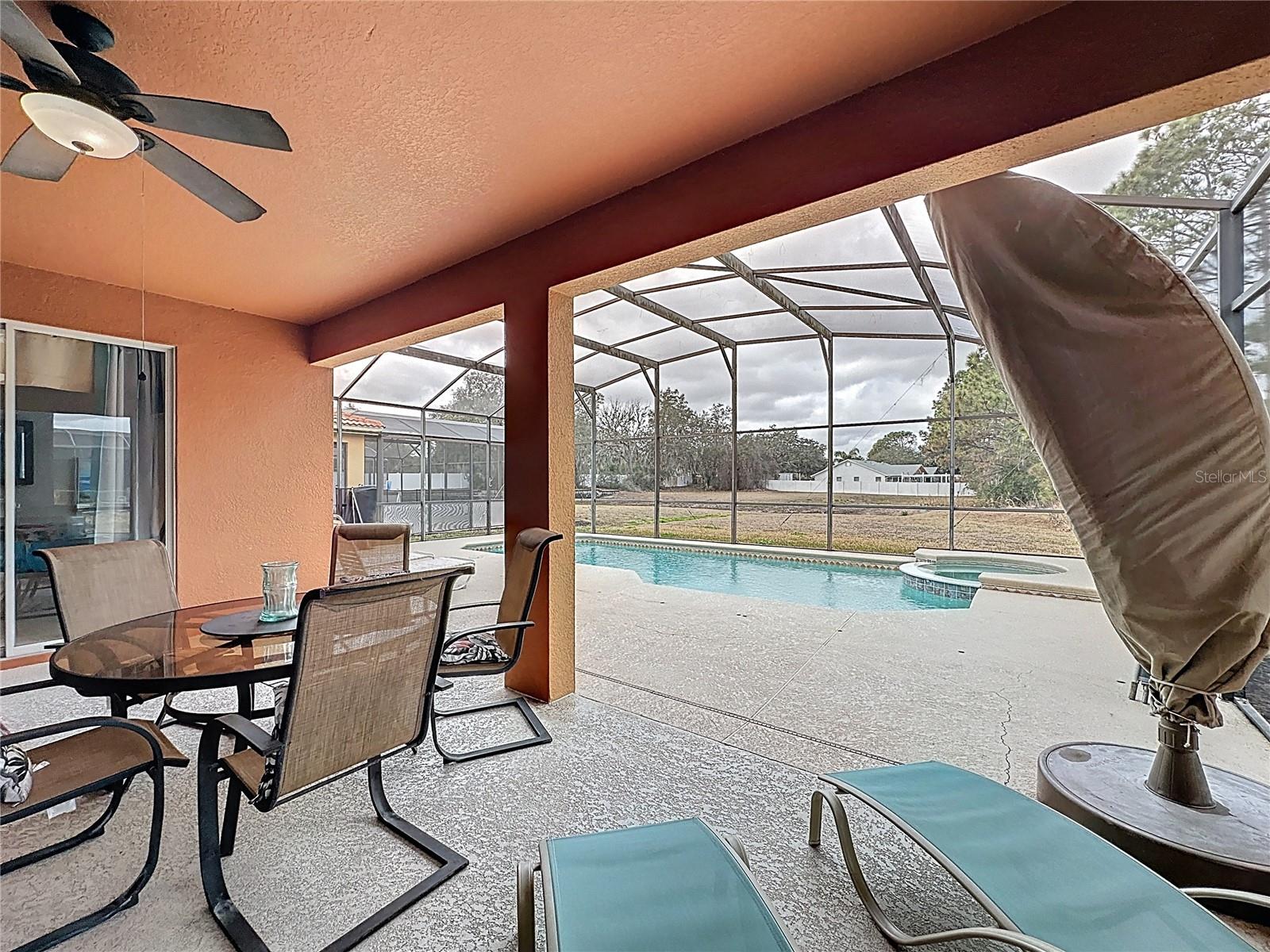 WATERSONG PH 01 - Residential