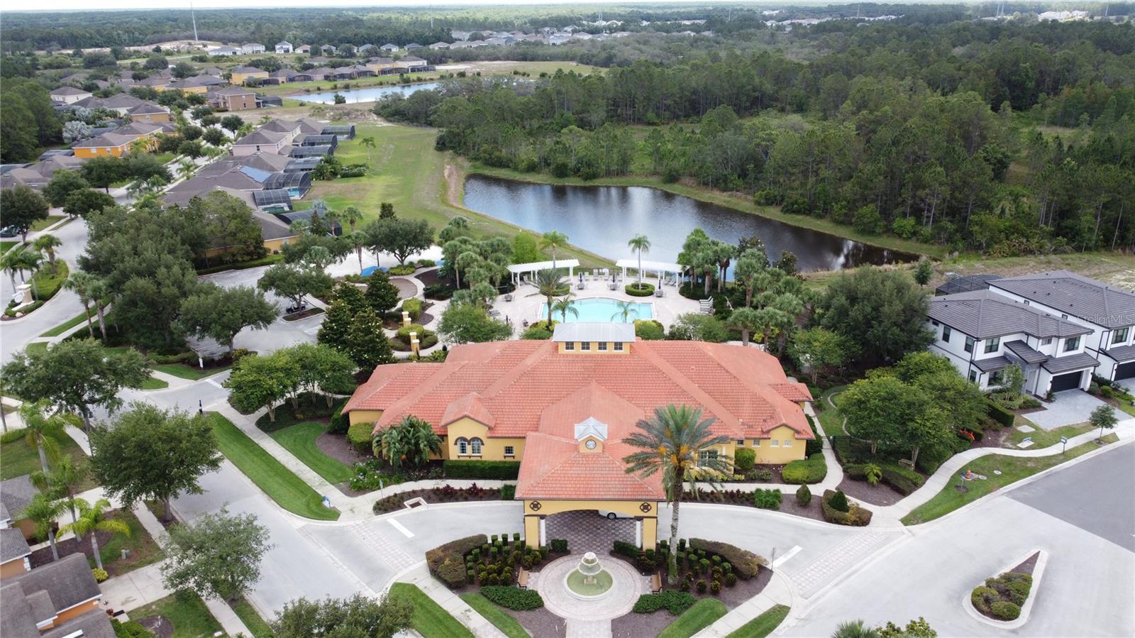 WATERSONG PH 01 - Residential