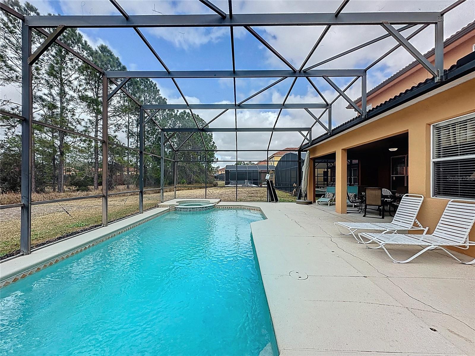 WATERSONG PH 01 - Residential