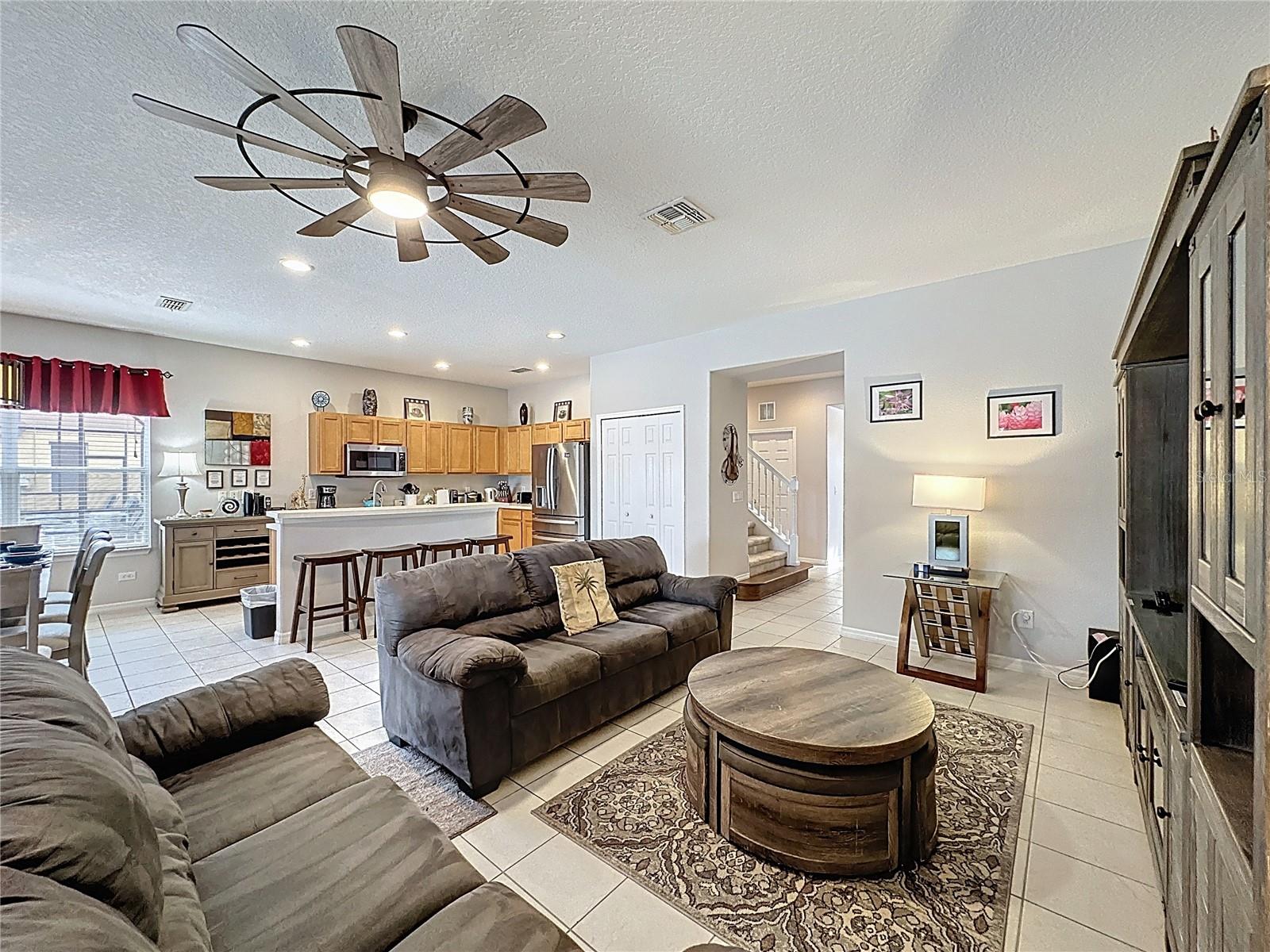 WATERSONG PH 01 - Residential