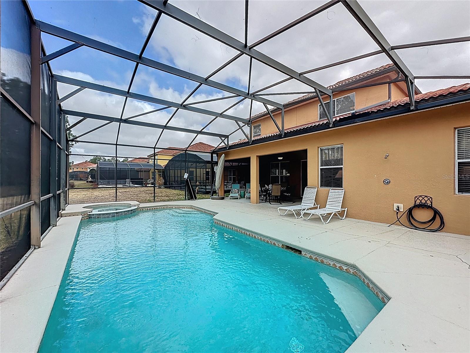 WATERSONG PH 01 - Residential