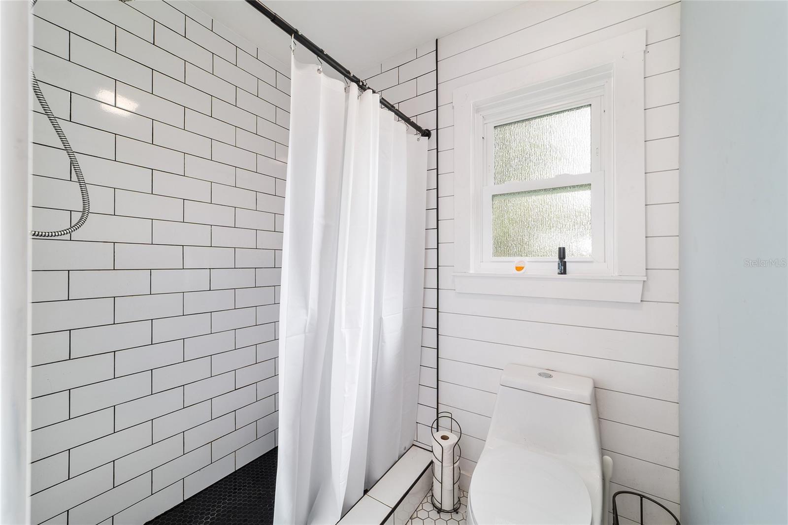 CRESTWOOD UN 05 - Residential