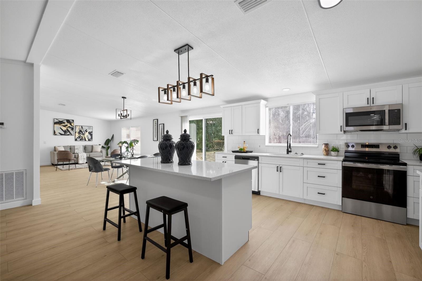 COUNTRY VIEW ESTATES - Residential