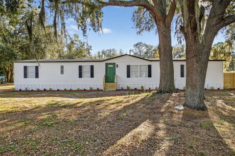 Photo of 5136 Rock Dove Loop, Lakeland, FL 33810 (MLS # TB8458370)
