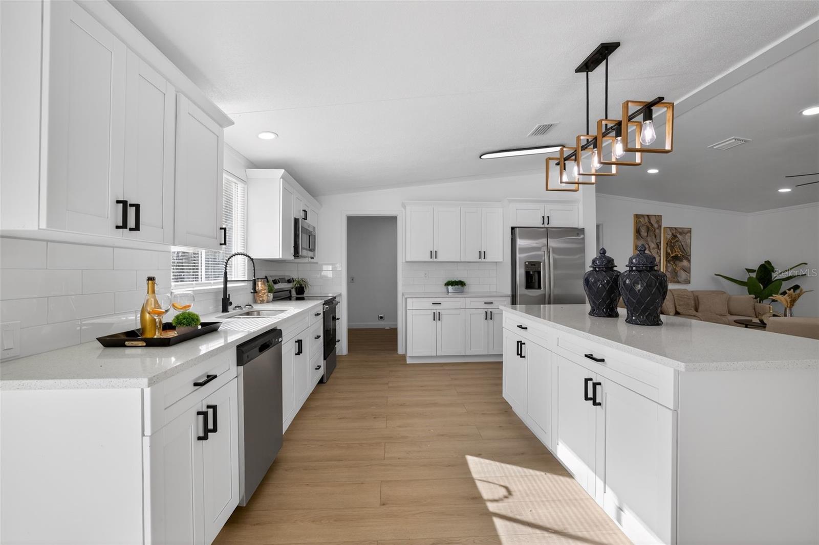 COUNTRY VIEW ESTATES - Residential