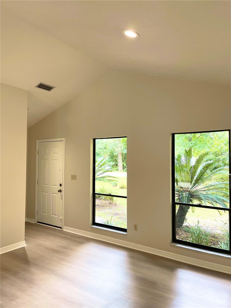 ROCK CREEK - Residential