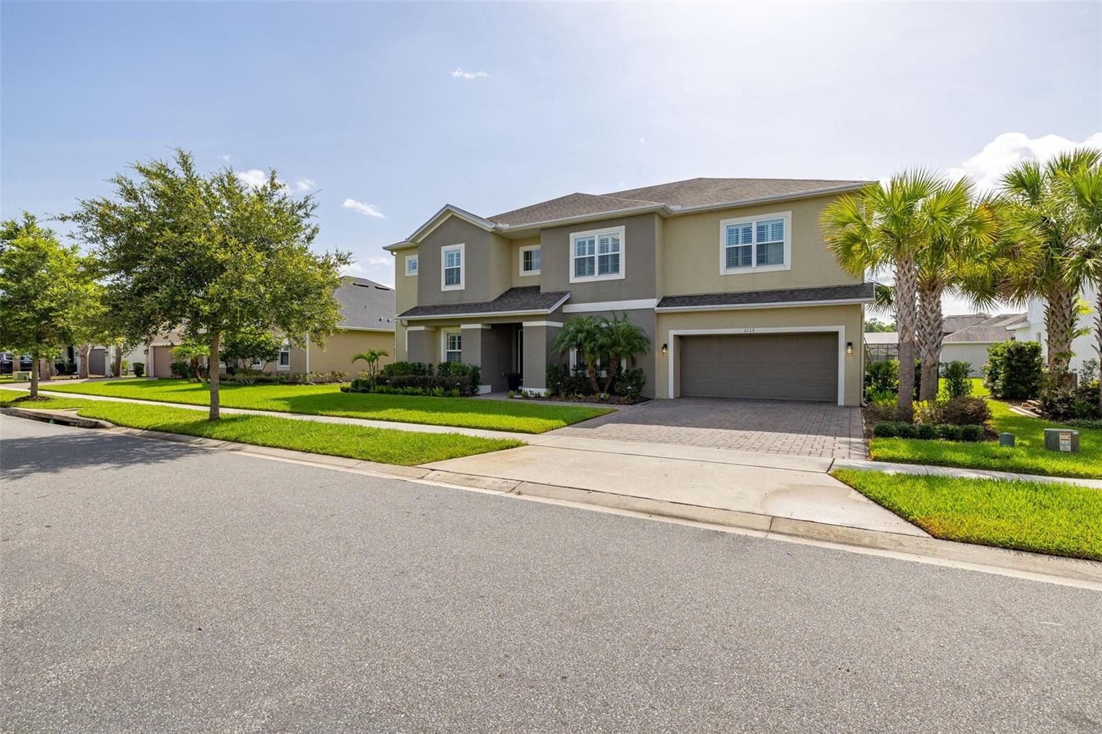 1113 FIELDSTONE CIRCLE